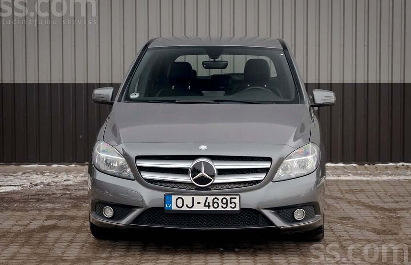 Mercedes-Benz B180 — foto 2