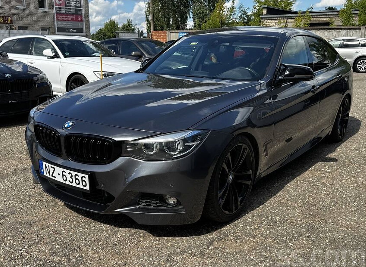 BMW 320 — foto 3