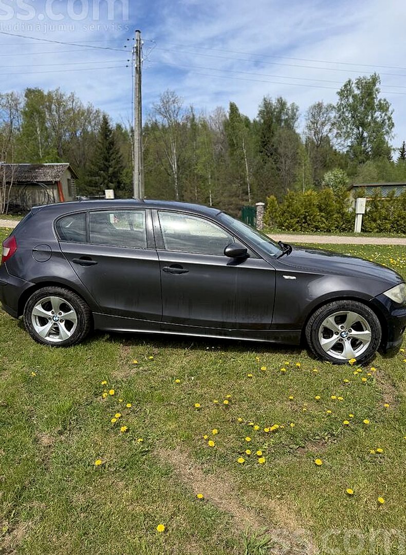 BMW 118 — foto 2
