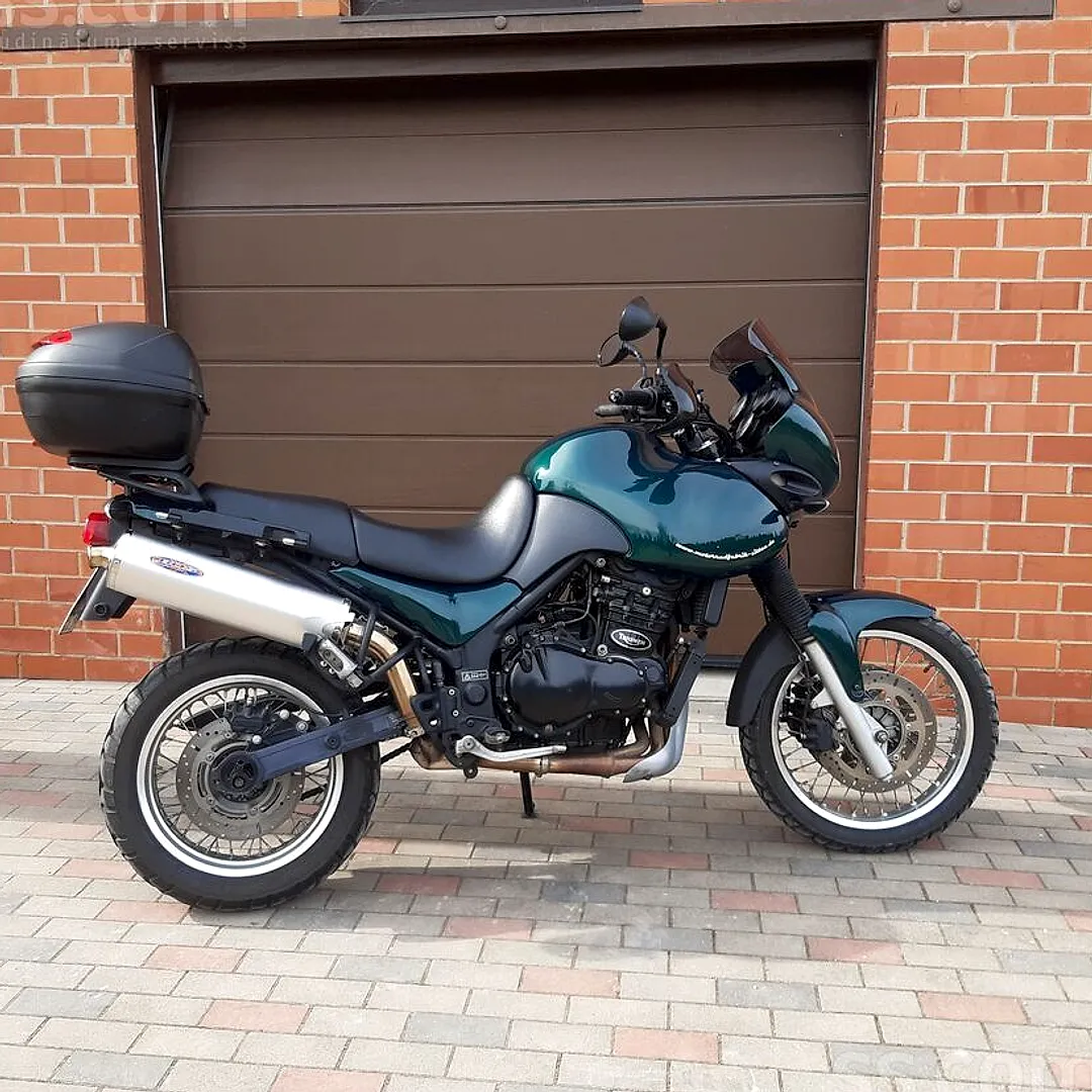 Triumph Tiger, 2001. gads