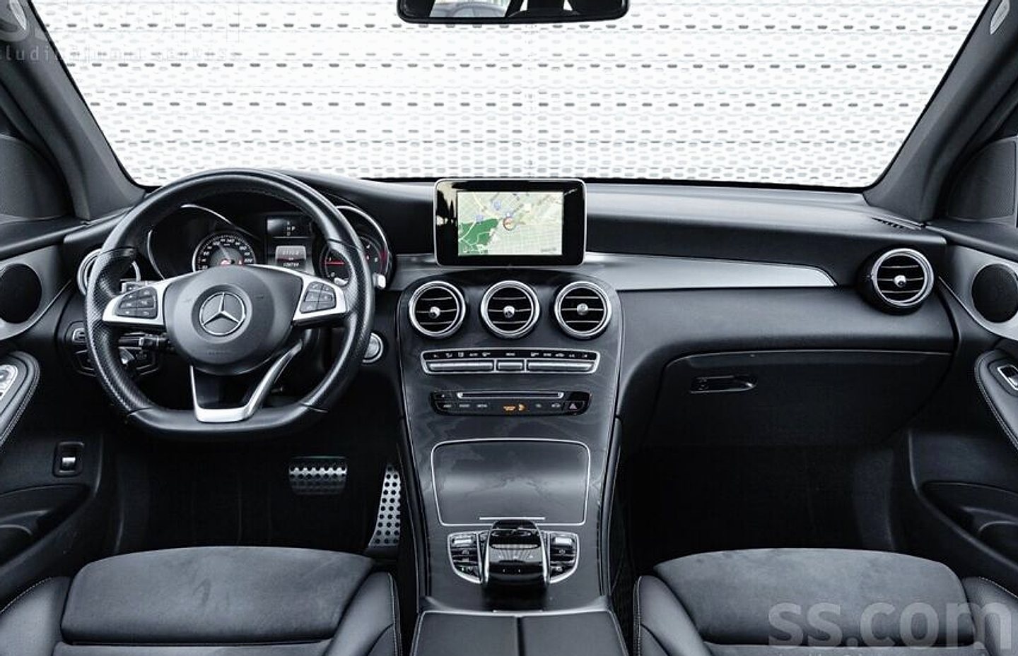 Mercedes-Benz GLC 250 — foto 6