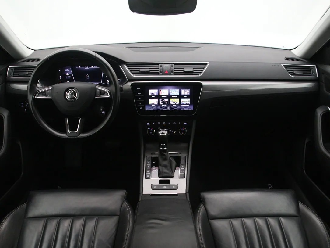 Škoda Superb — foto 3