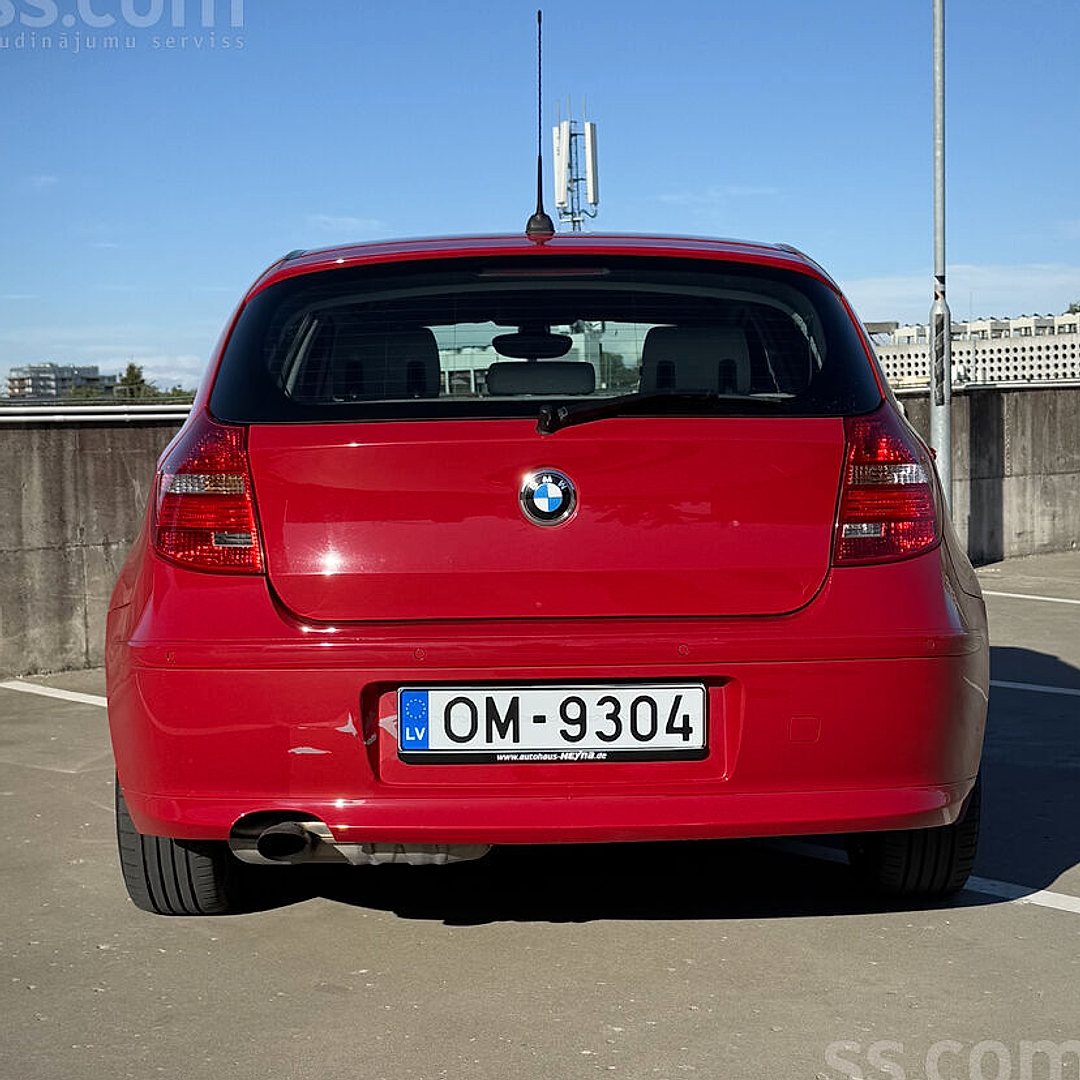 BMW 118 — foto 3