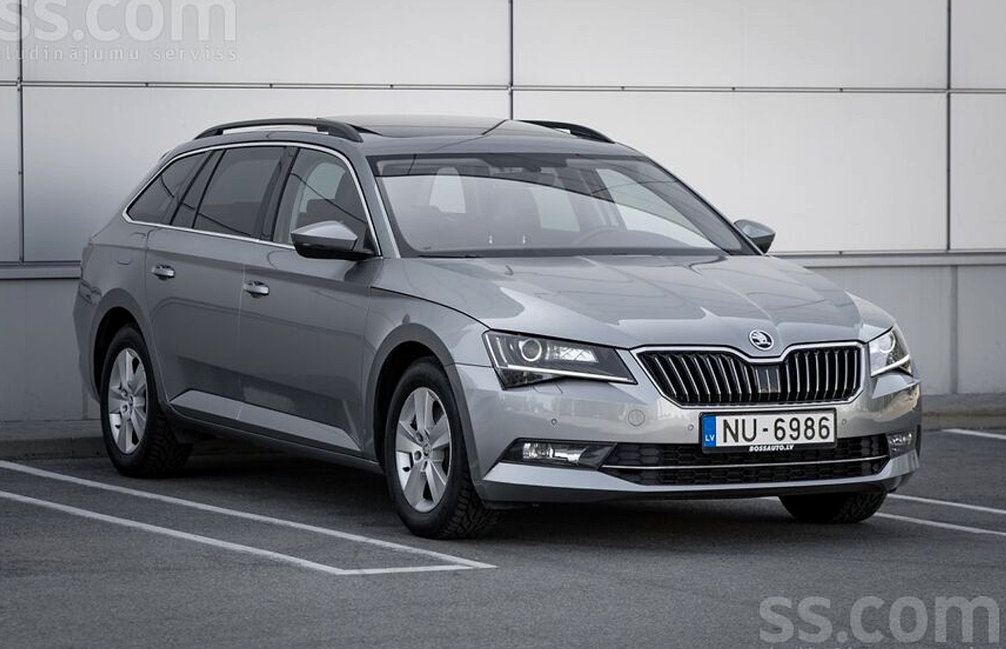 Škoda Superb — foto 2