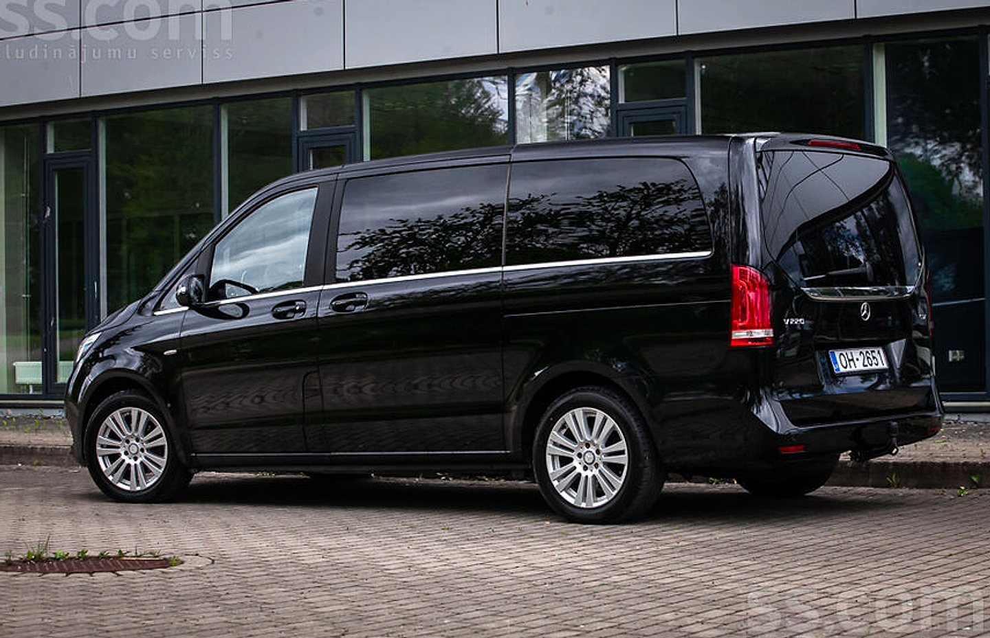 Mercedes-Benz V220 — foto 4