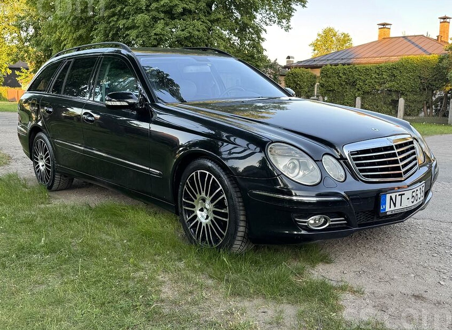 Mercedes-Benz E320 — foto 2
