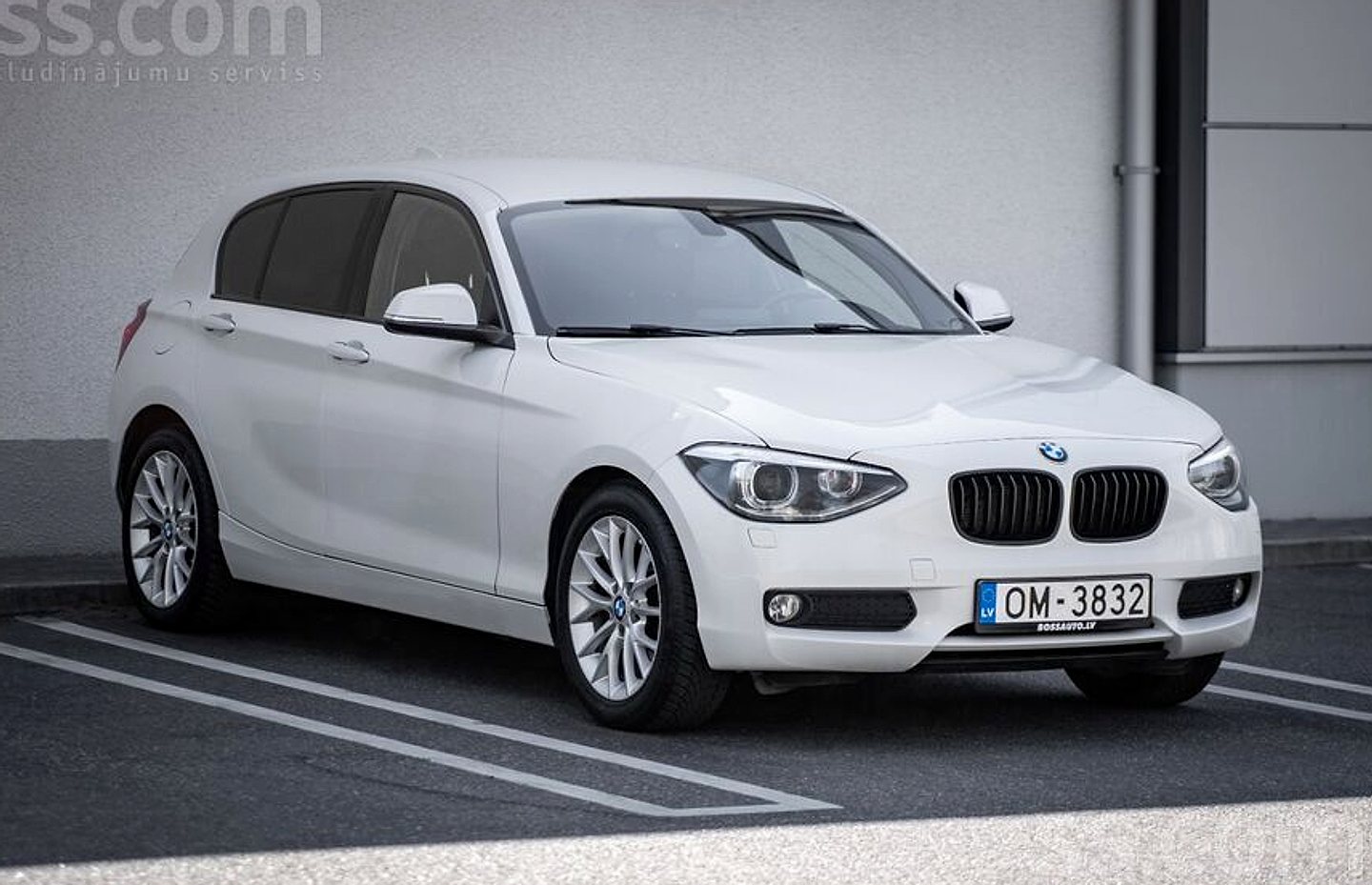 BMW 118 — foto 3