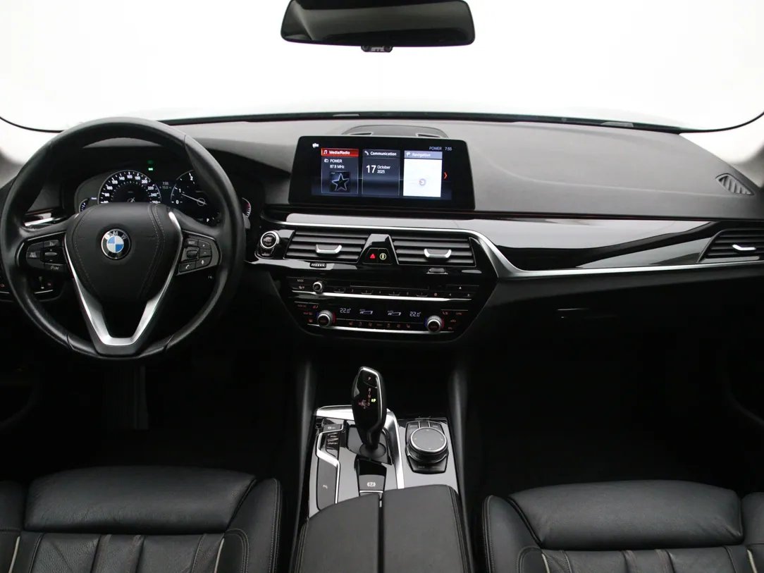 BMW 520 — foto 3