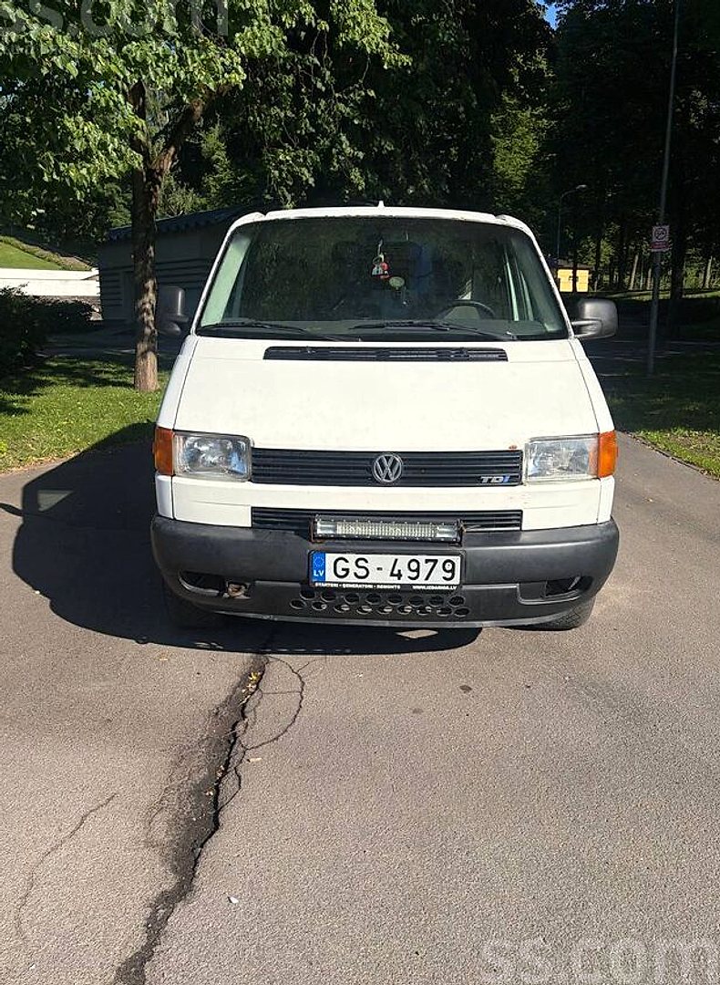 Volkswagen T4, 2000. gads