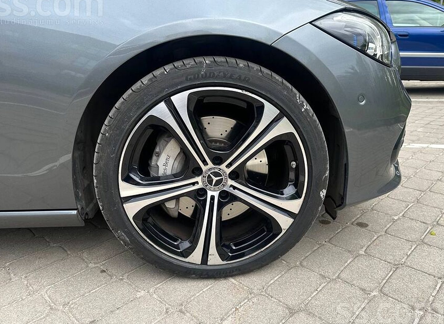 Mercedes-Benz C300 — foto 6