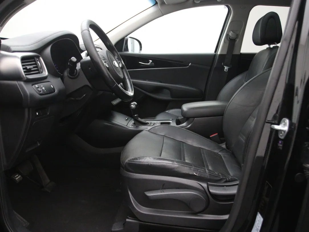 KIA Sorento — foto 5