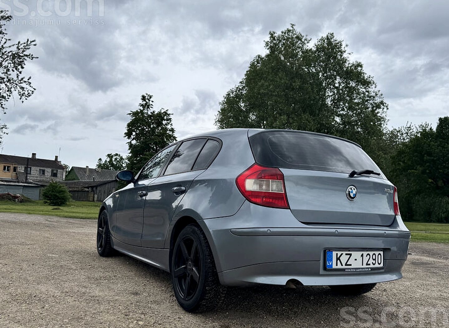 BMW 118 — foto 3