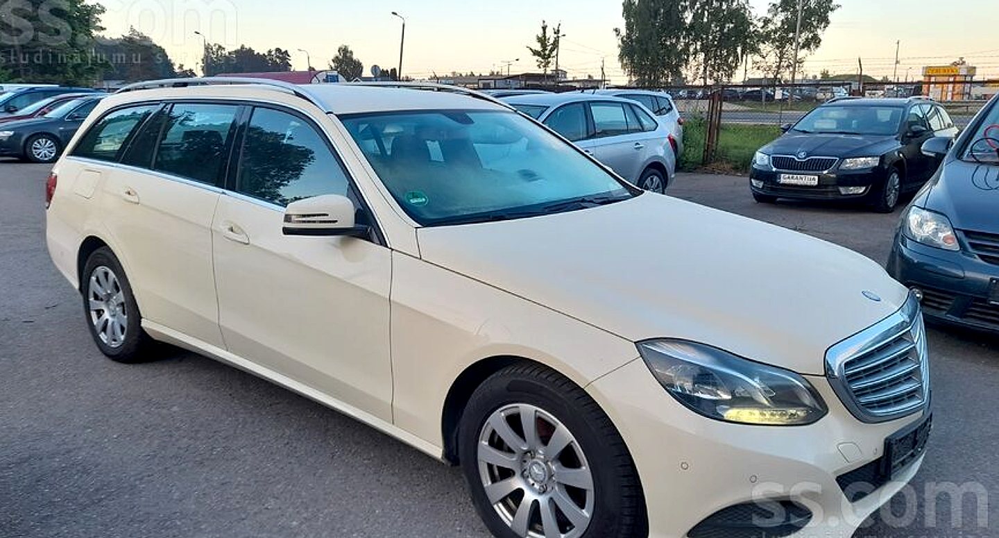 Mercedes-Benz E220 — foto 4