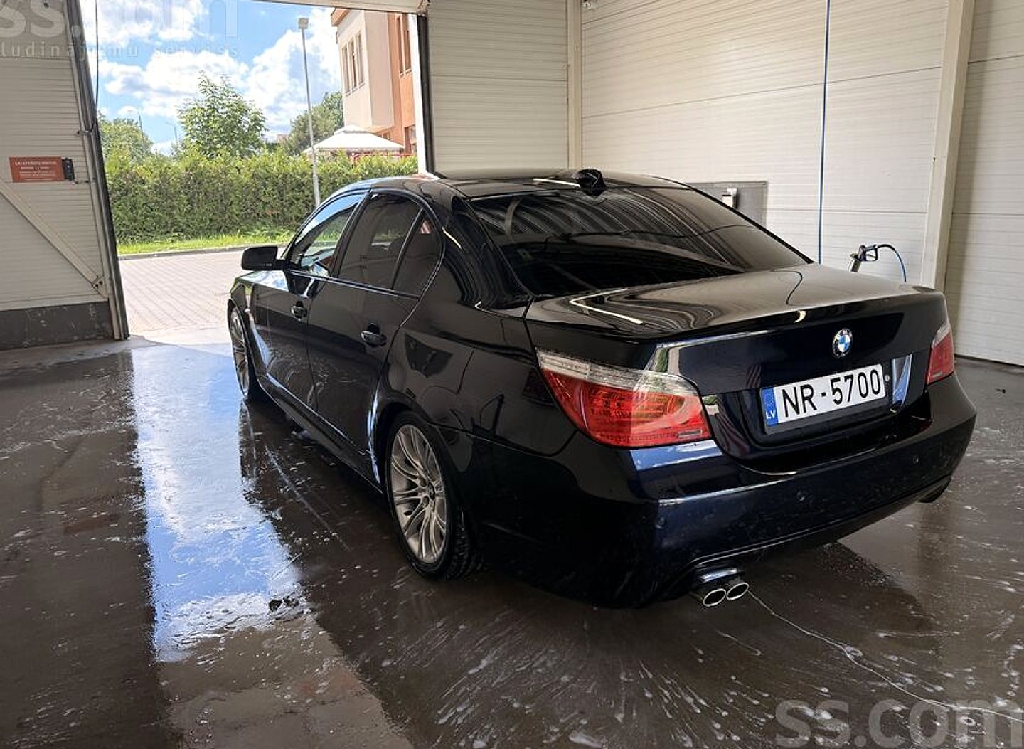 BMW 525 — foto 4