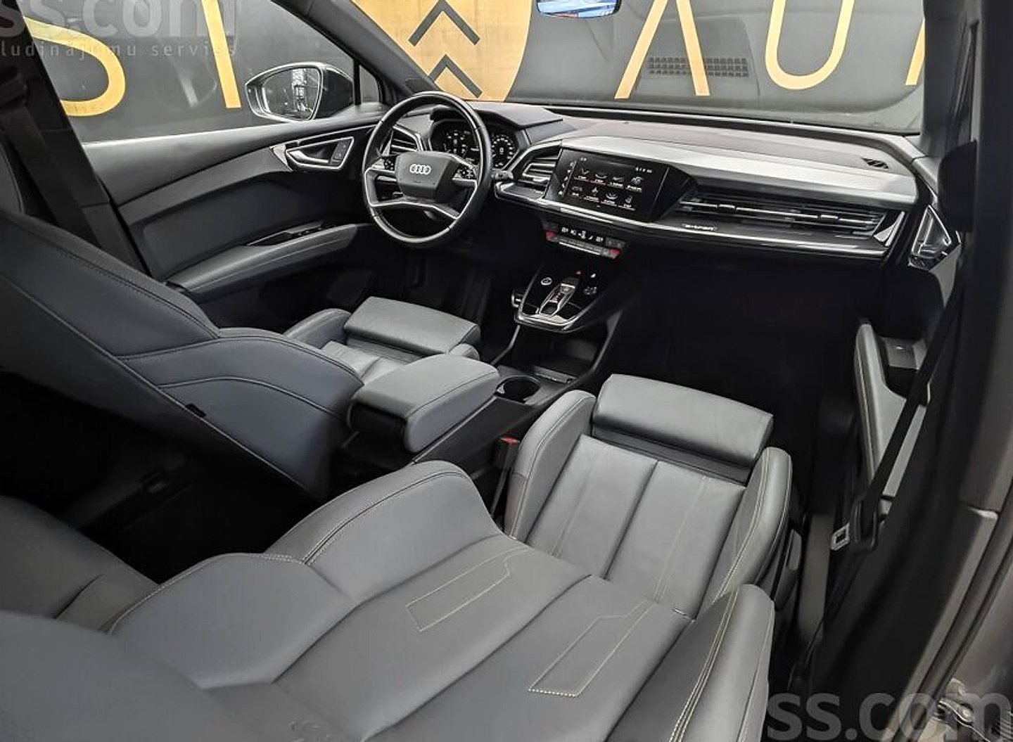 Audi E-tron — foto 5
