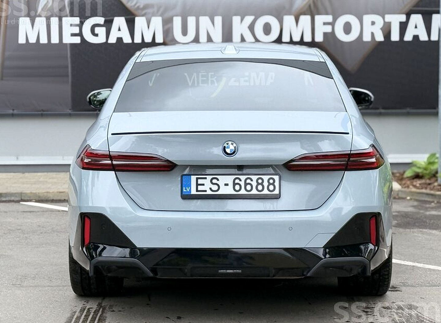 BMW 530 — foto 6