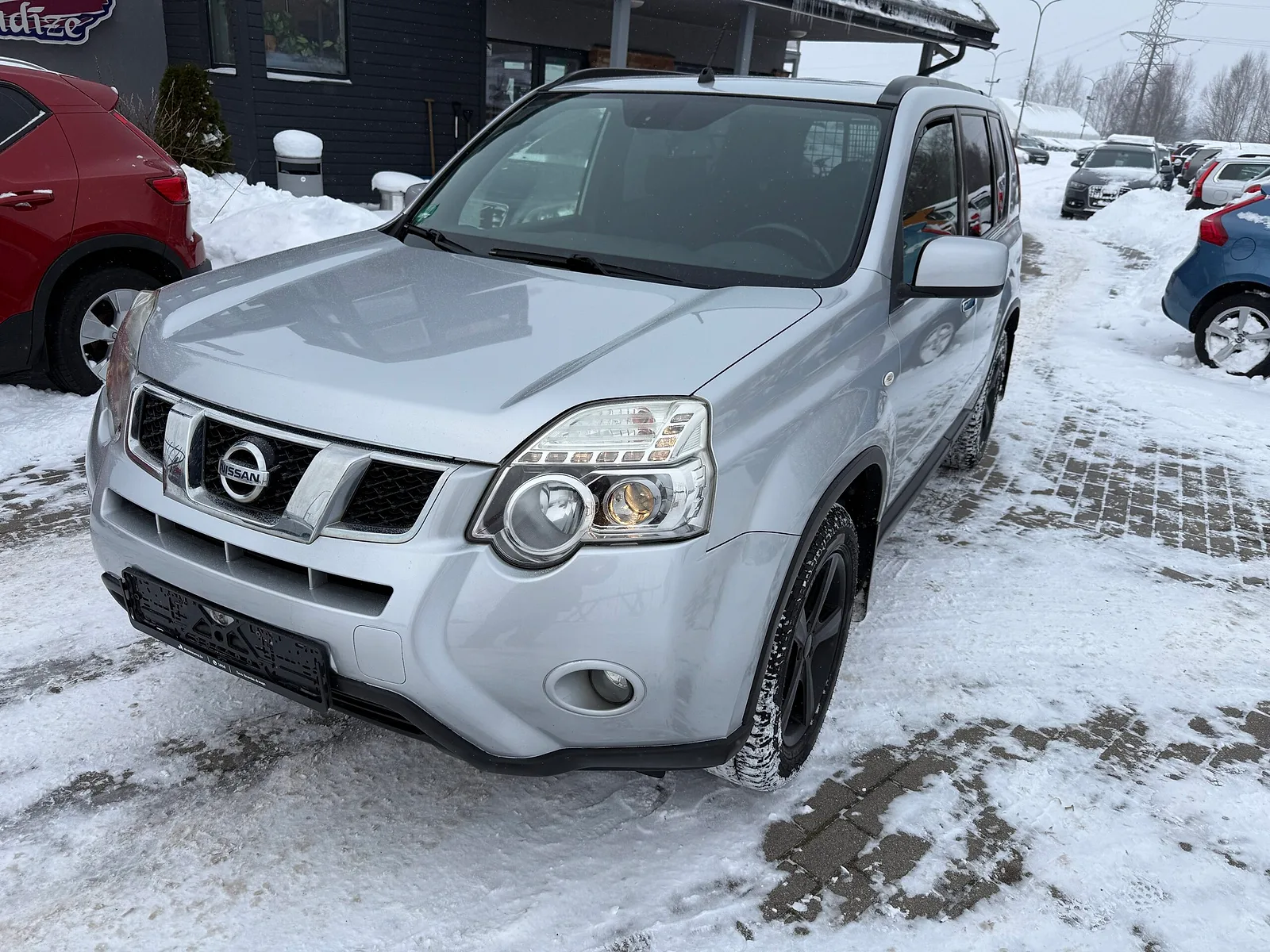 Nissan XTRAIL, 2012. gads