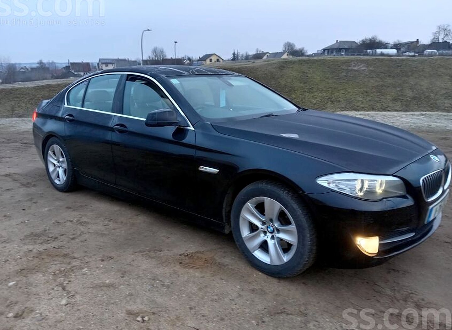 BMW 520 — foto 4