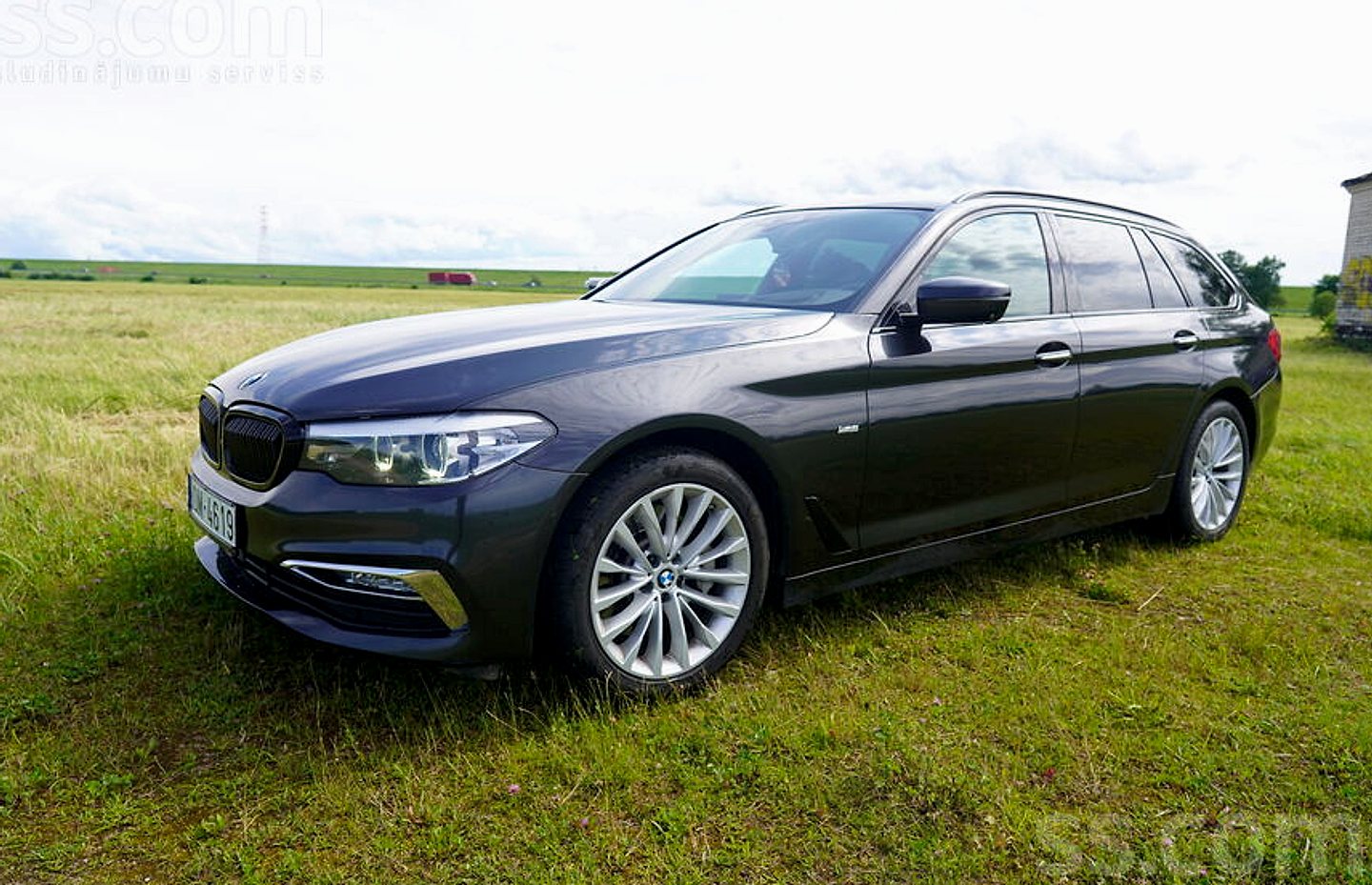 BMW 530 — foto 2