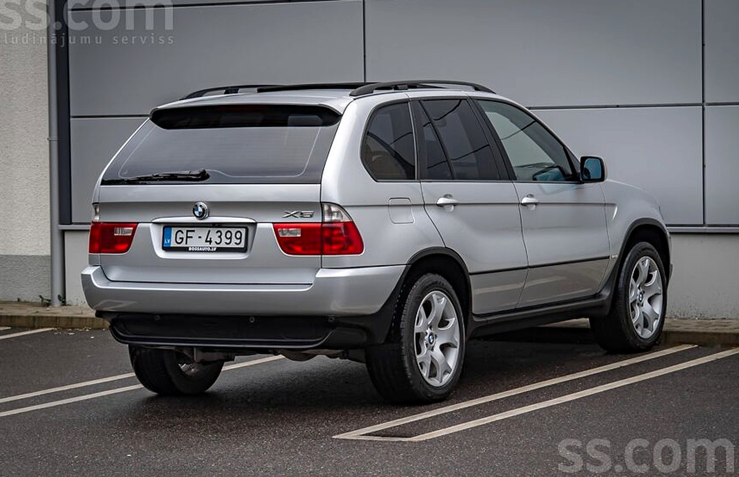 BMW X5 — foto 4