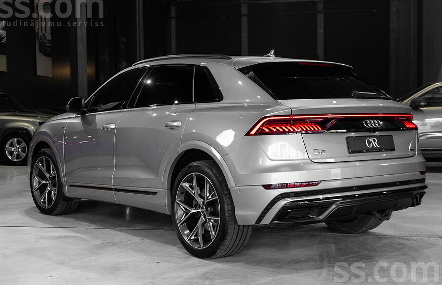 Audi Q8 — foto 6