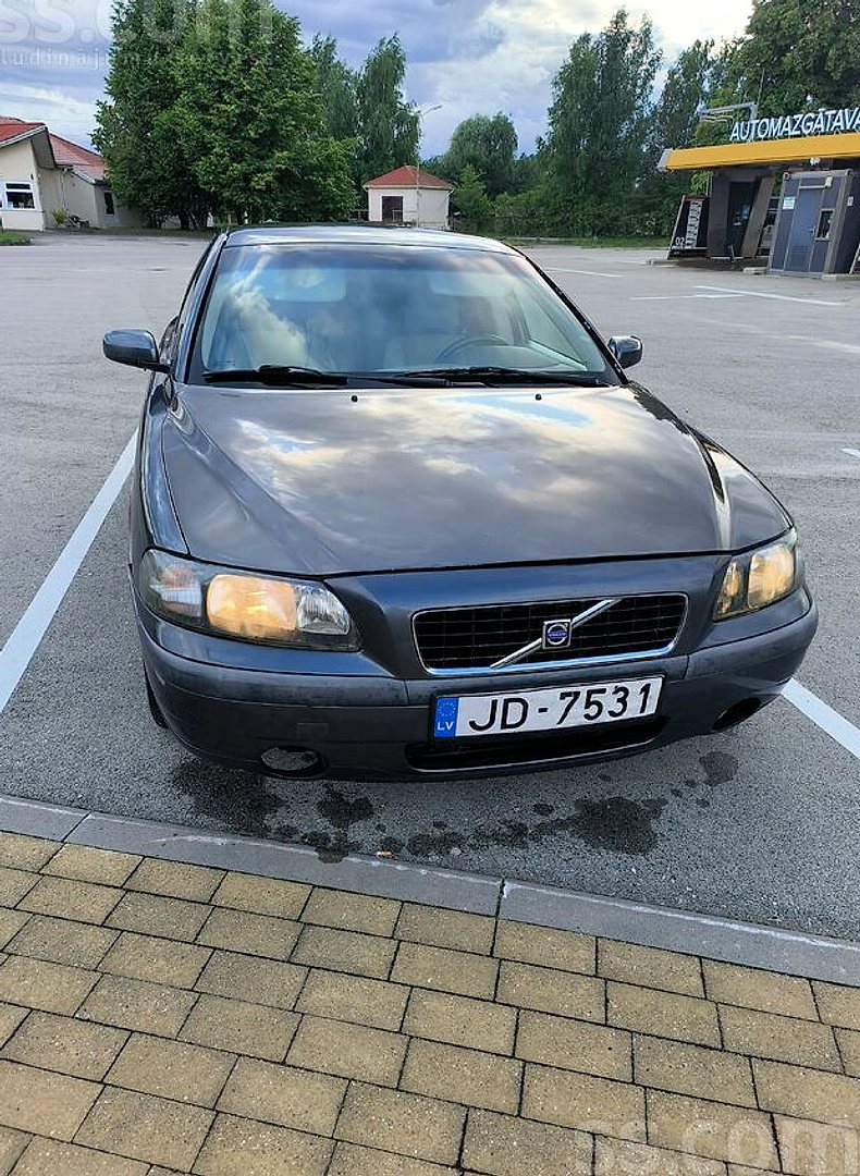 Volvo S60 — foto 2