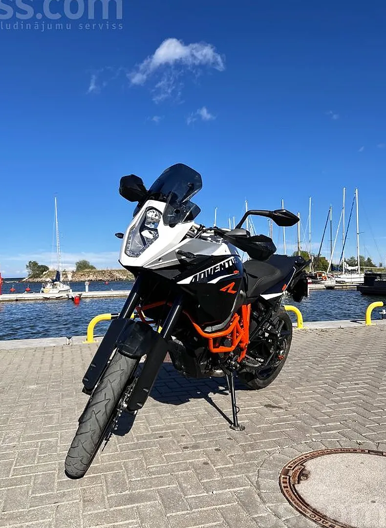 KTM Adventure R