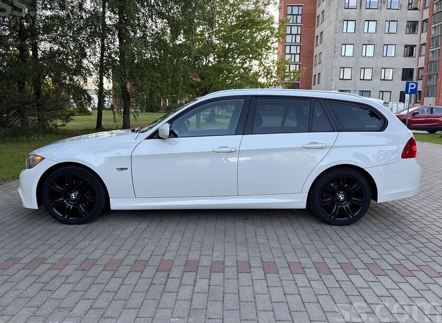 BMW 320 — foto 6