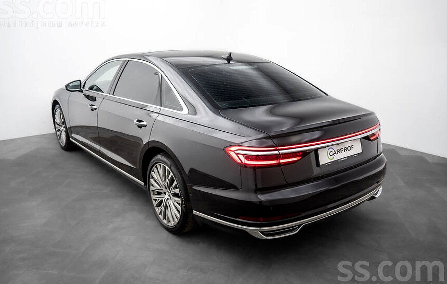 Audi A8 — foto 6