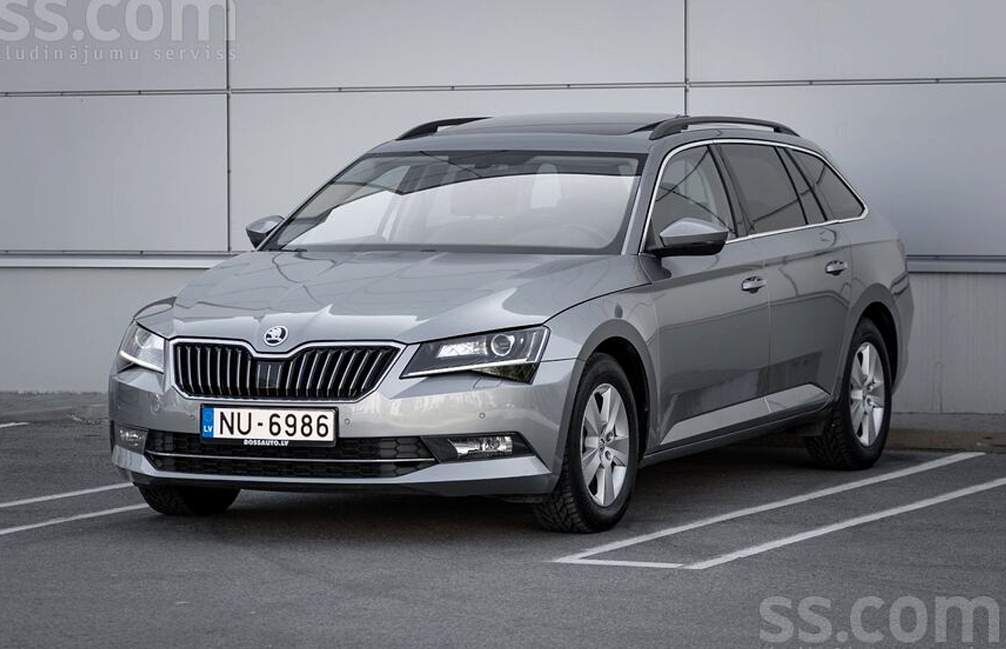 Škoda Superb, 2016. gads