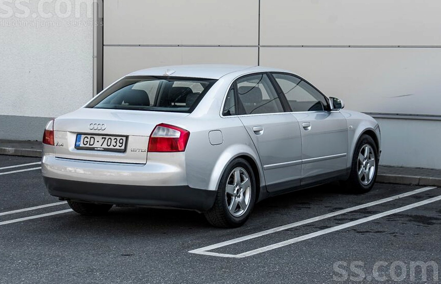 Audi A4 — foto 4