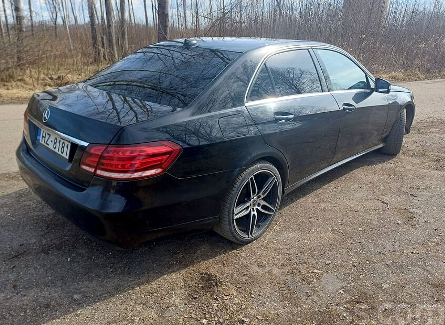 Mercedes-Benz E200 — foto 3