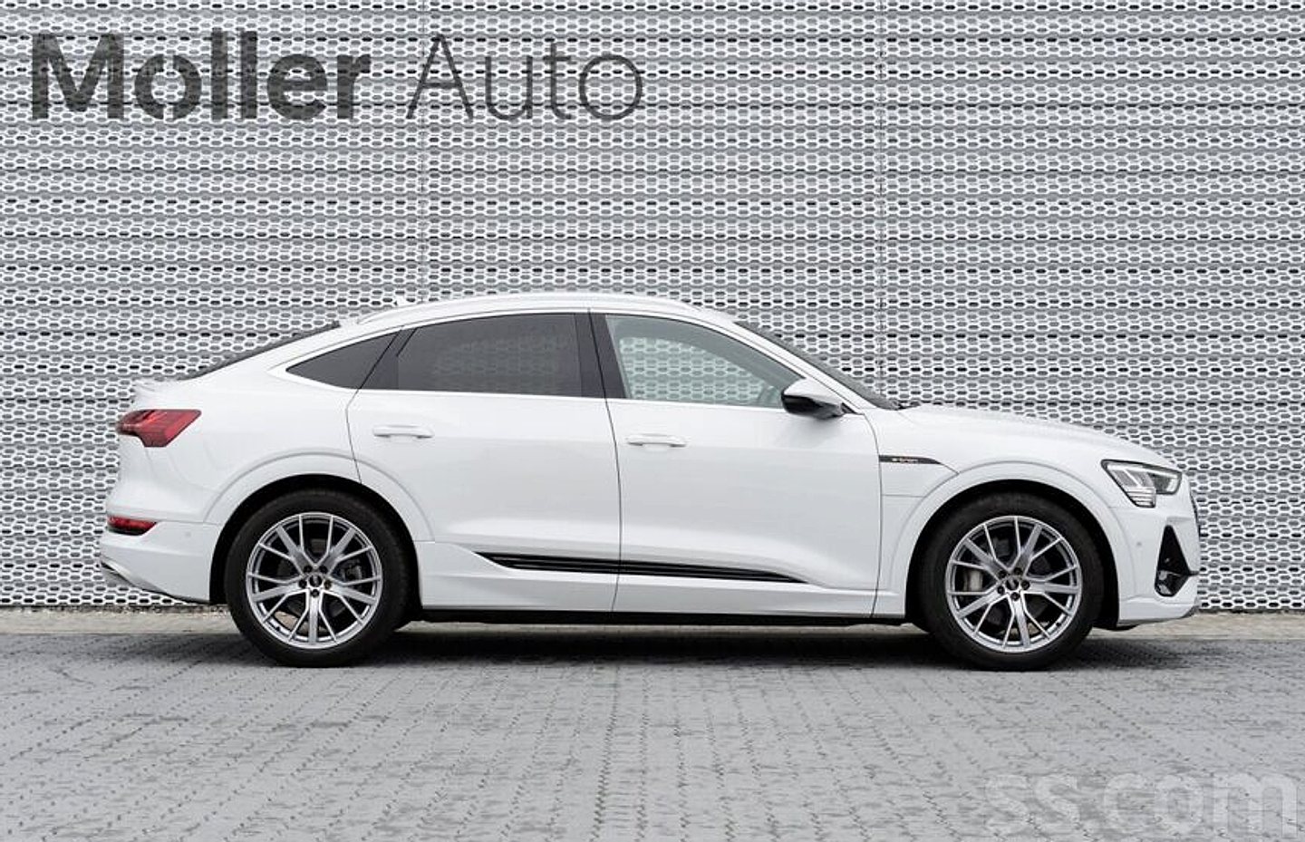 Audi E-tron — foto 5