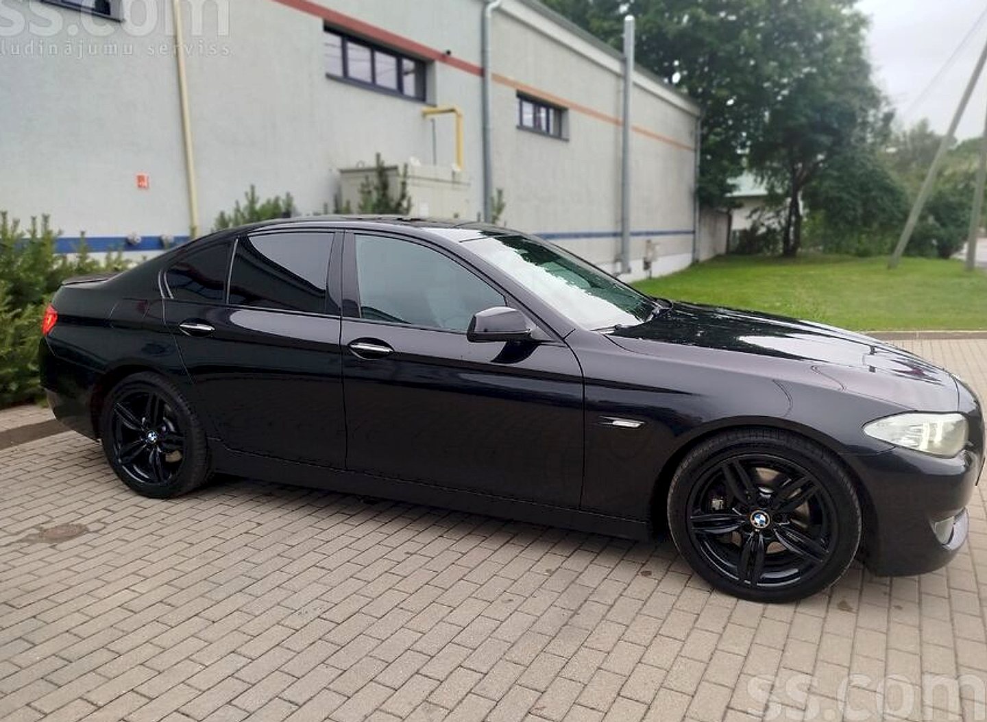 BMW 530 — foto 3