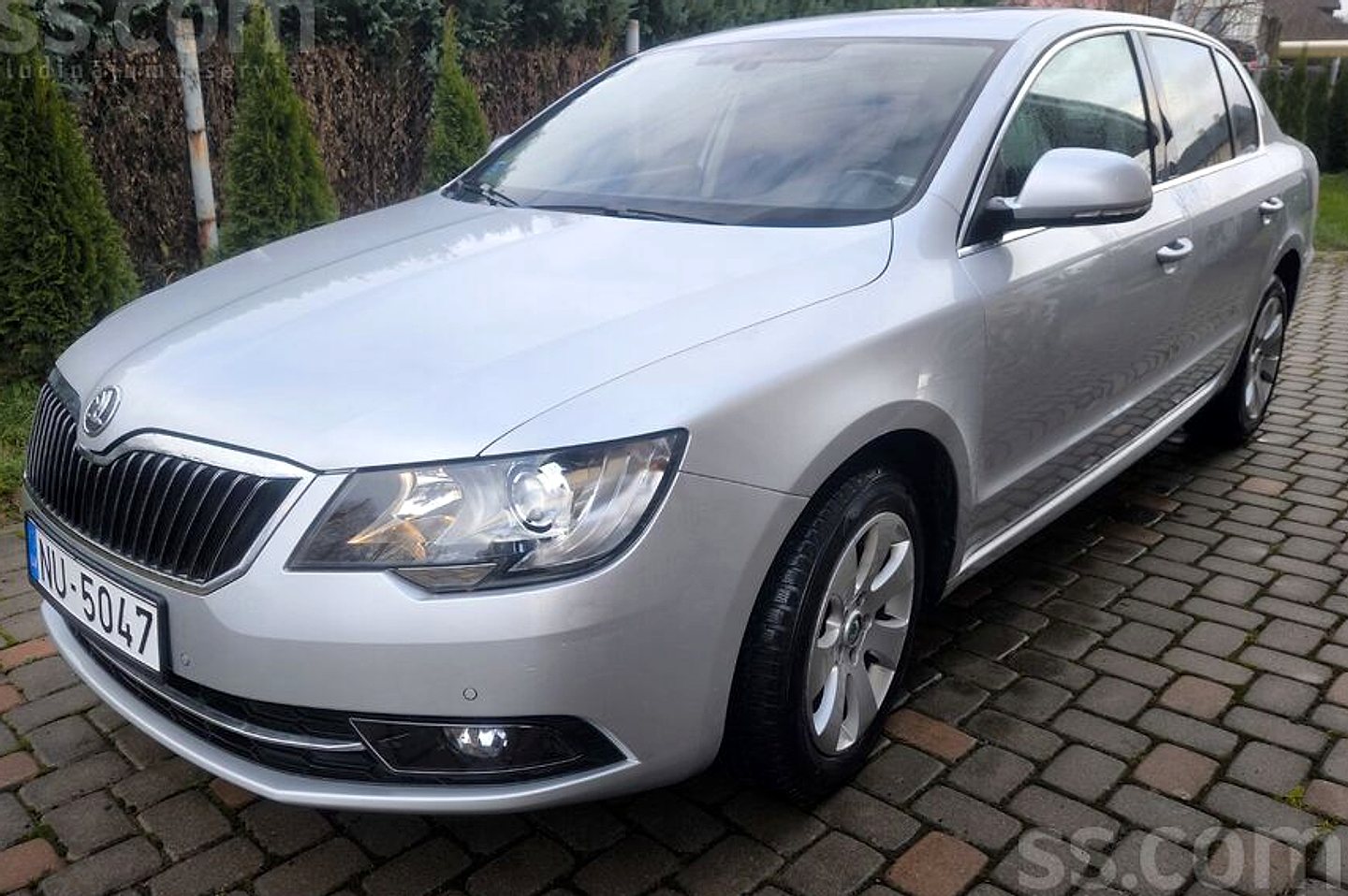 Škoda Superb — foto 2