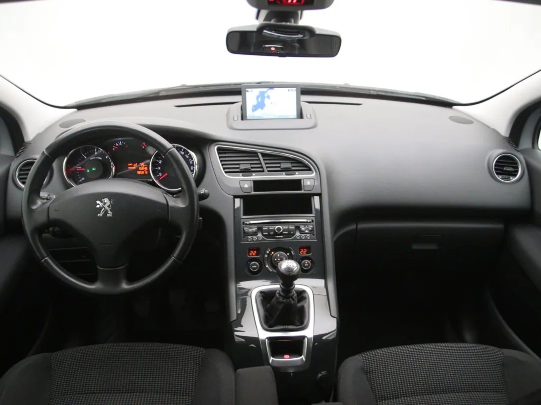 Peugeot 5008 — foto 3