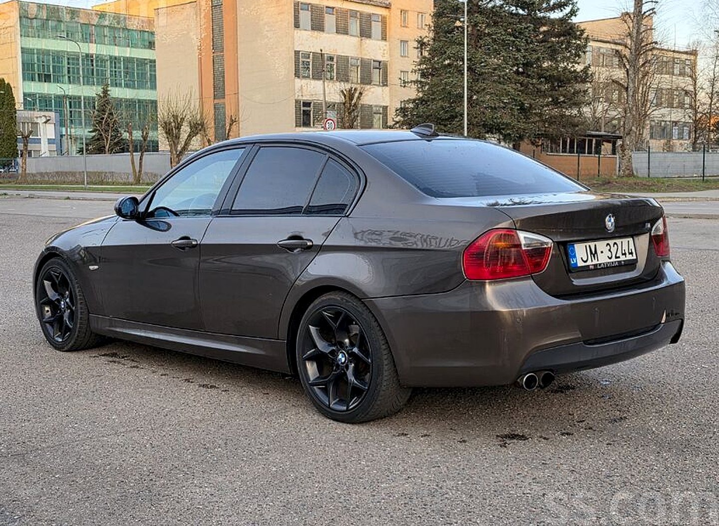 BMW 320 — foto 6