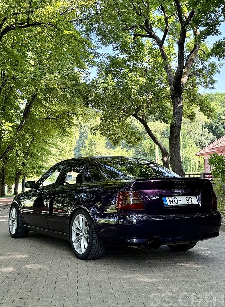 Audi Quattro, 2000. gads