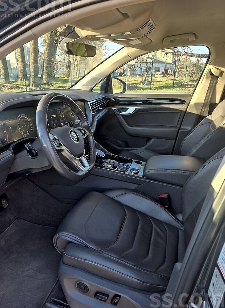 Volkswagen Touareg — foto 4