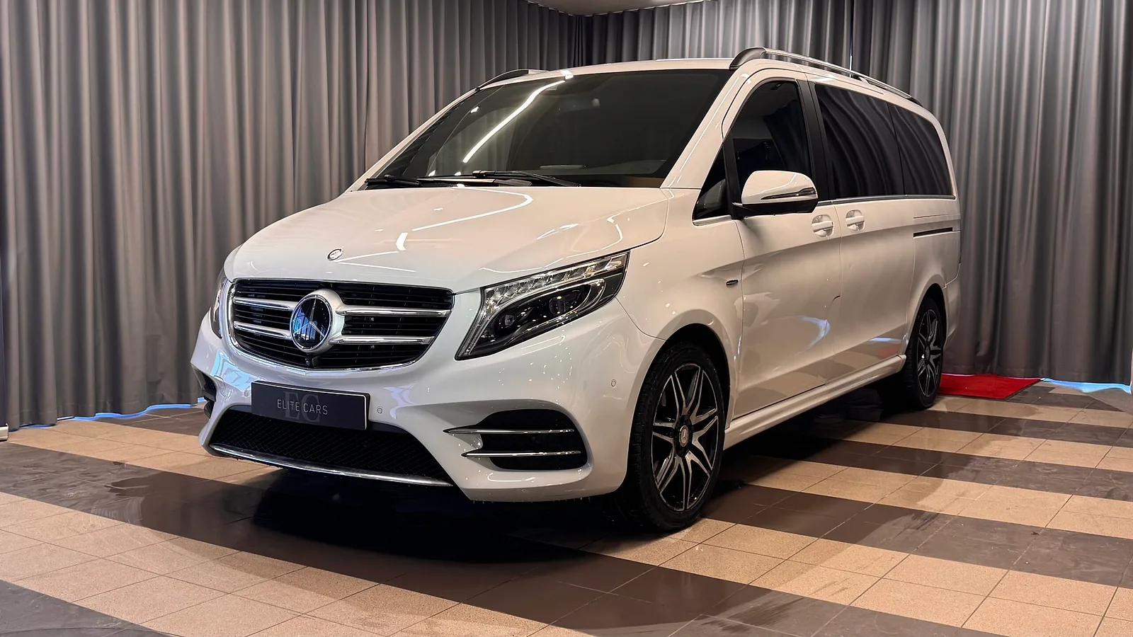 Mercedes-Benz V250, 2016. gads