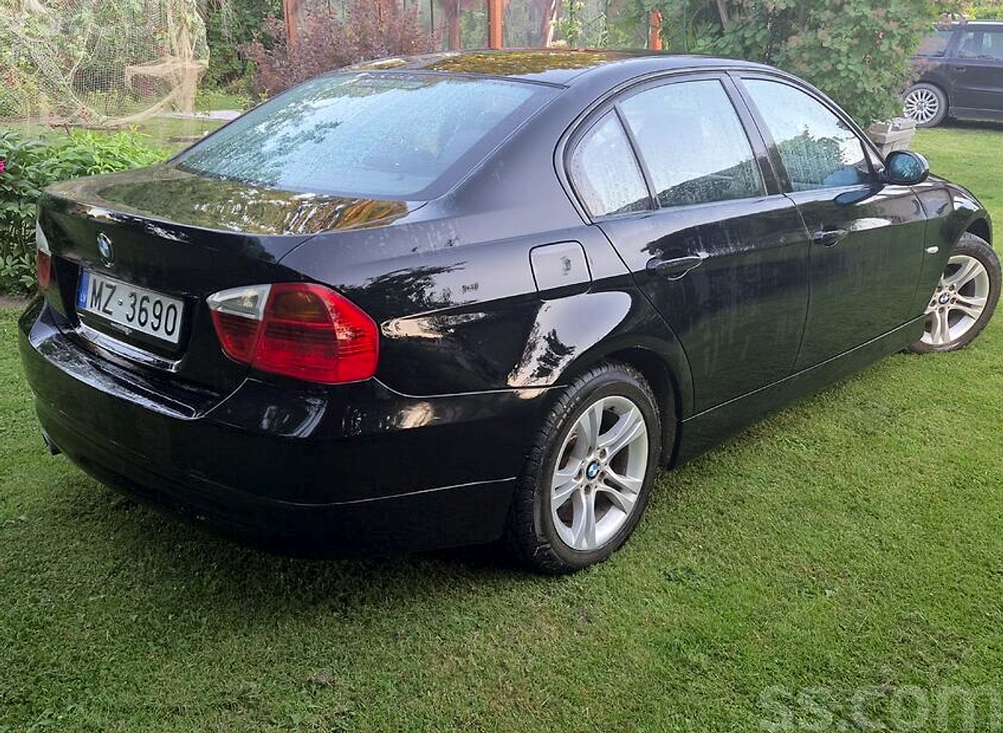 BMW 318 — foto 2