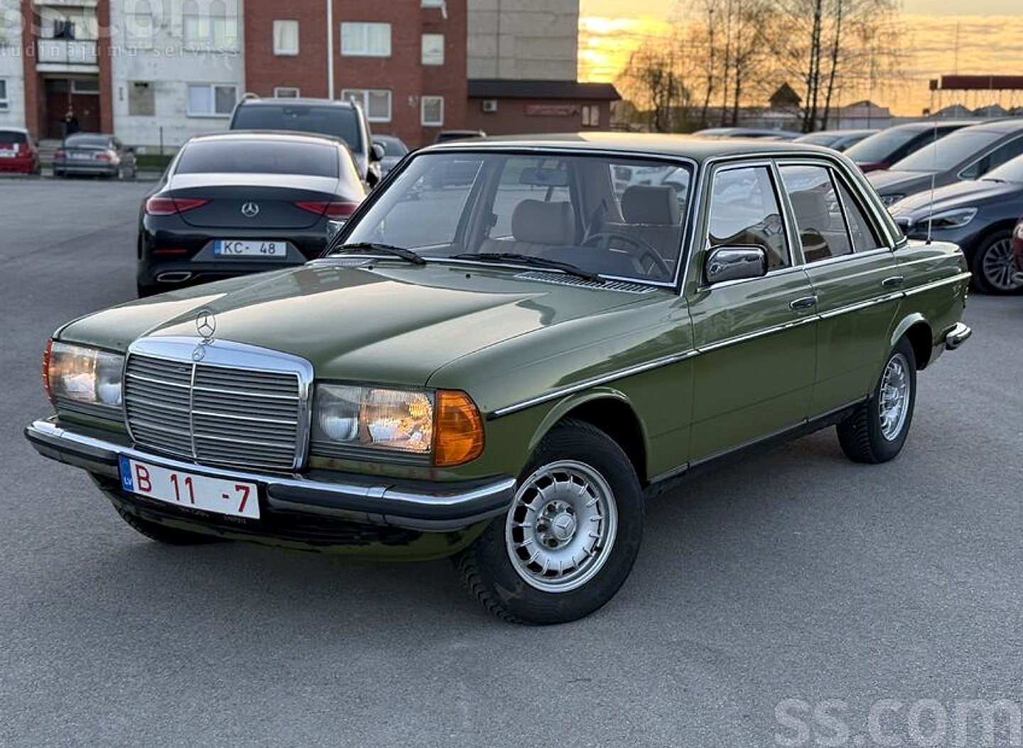 Mercedes-Benz E240 — foto 2