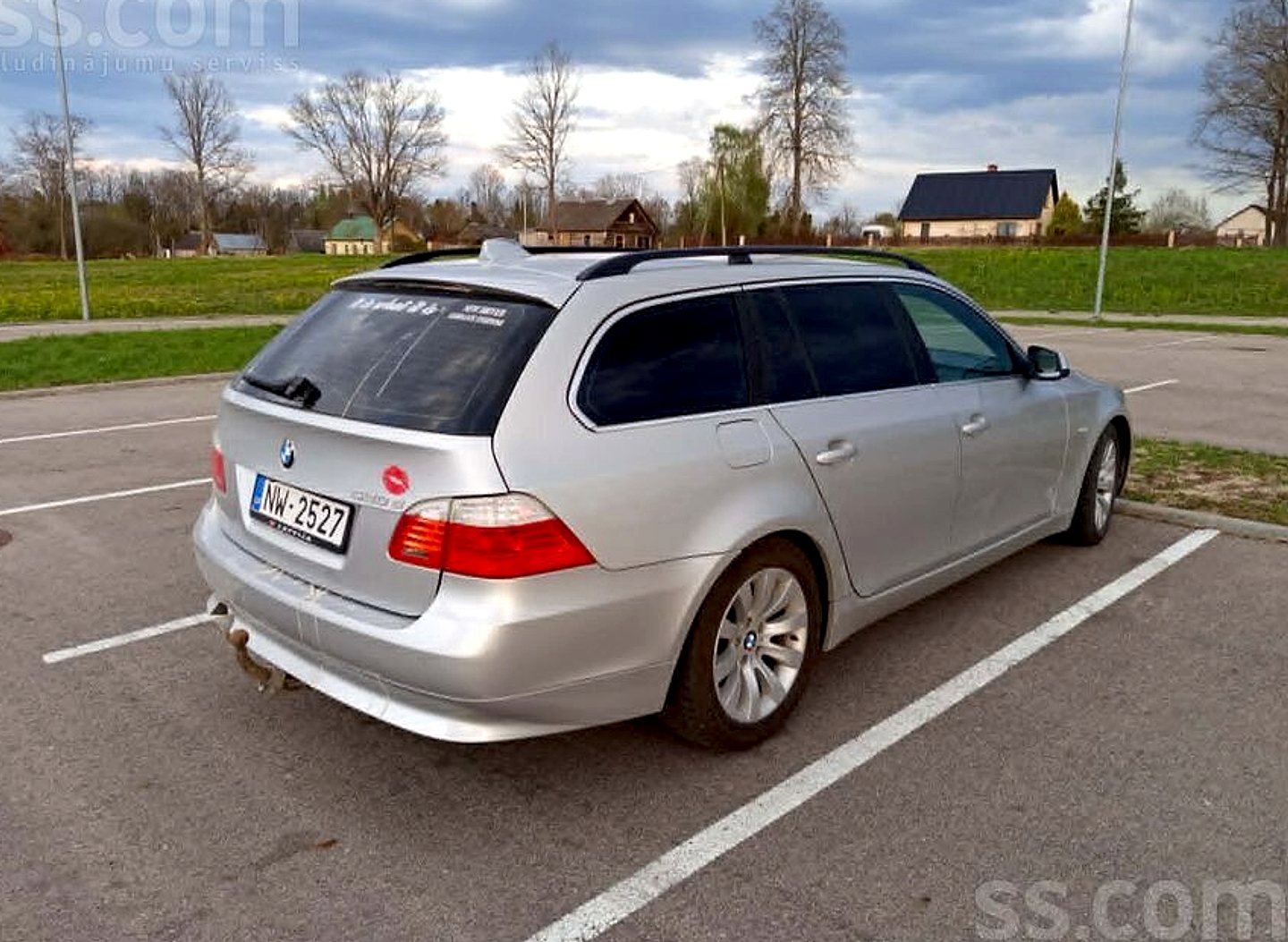 BMW 520 — foto 2