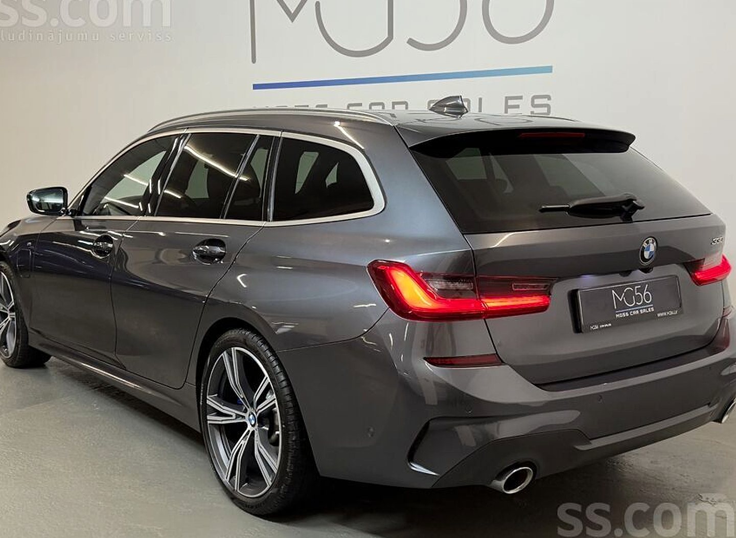 BMW 330 — foto 4