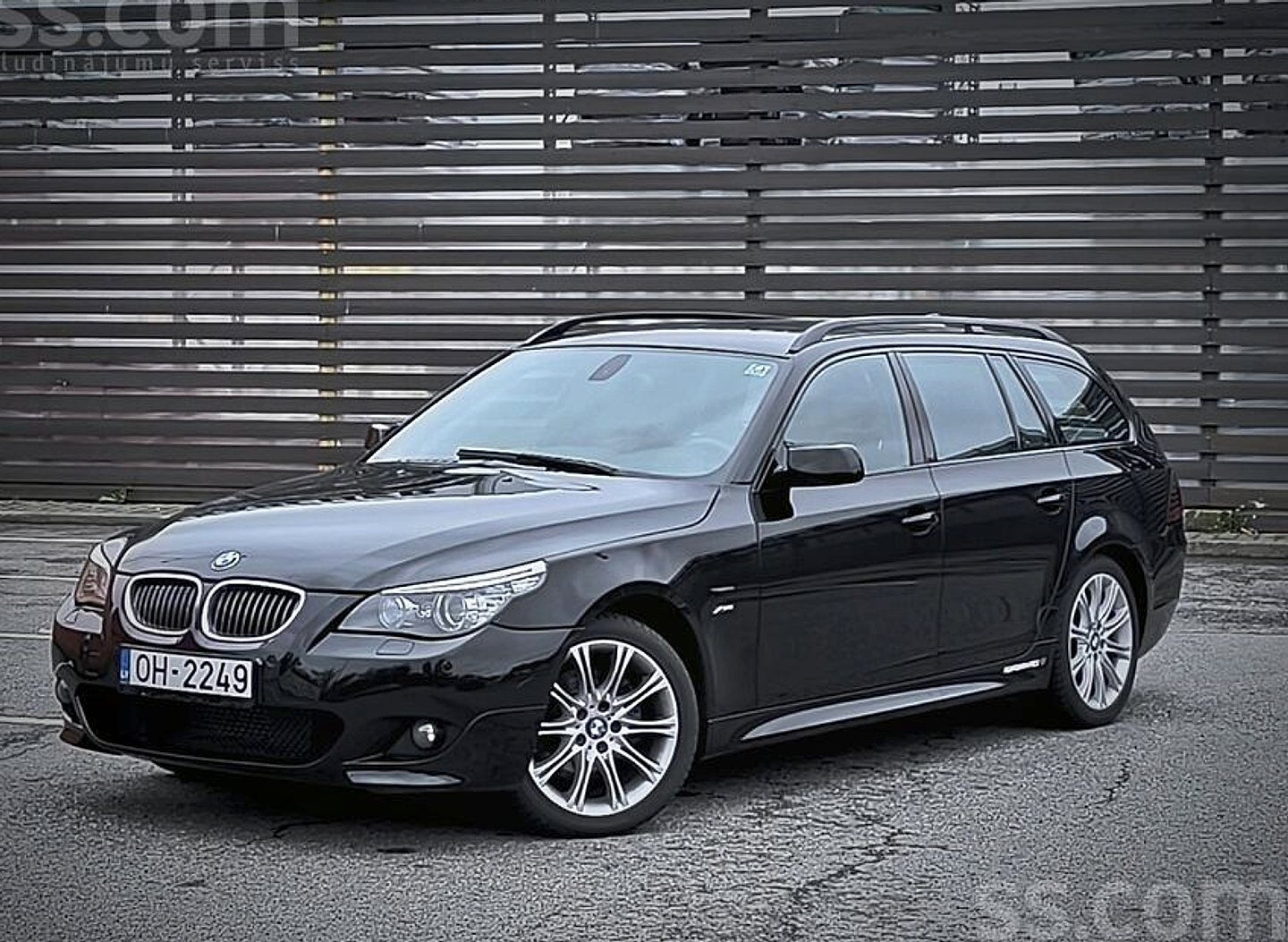 BMW 530 — foto 2
