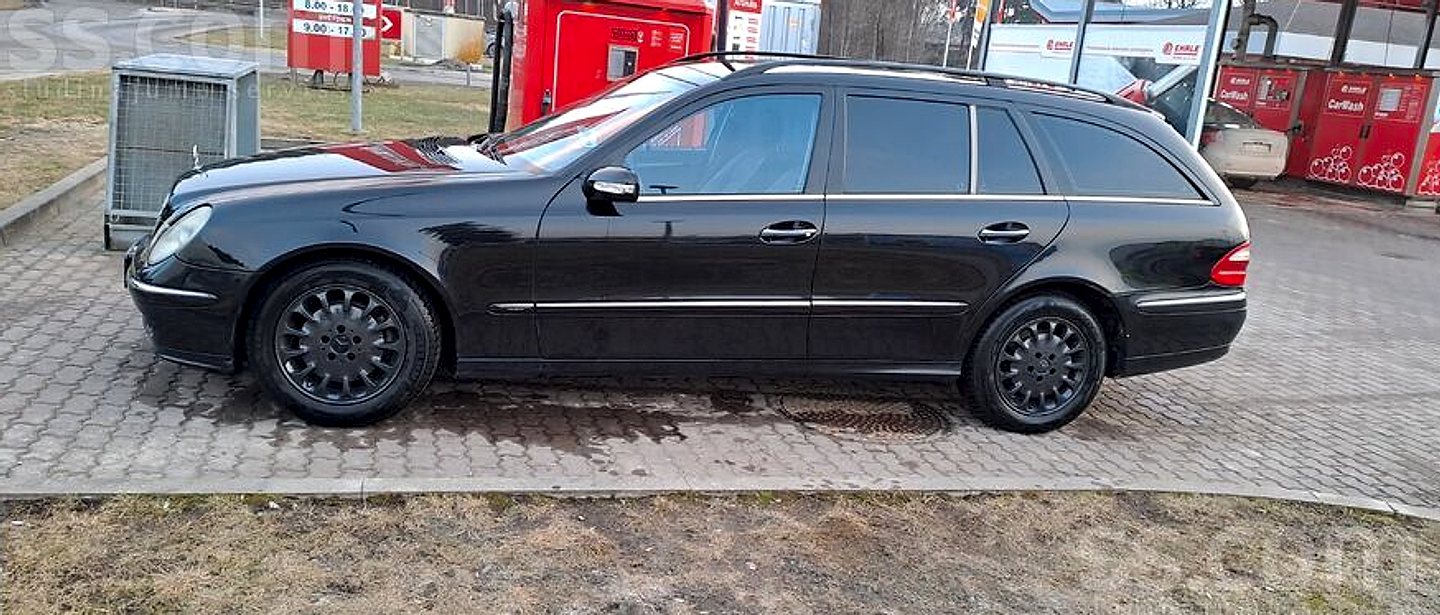 Mercedes-Benz E270 — foto 3
