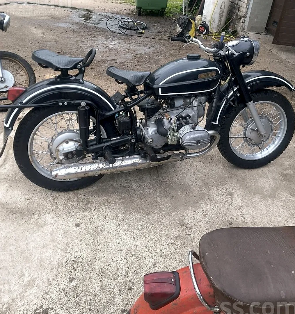 Ural M-66, 1980. gads