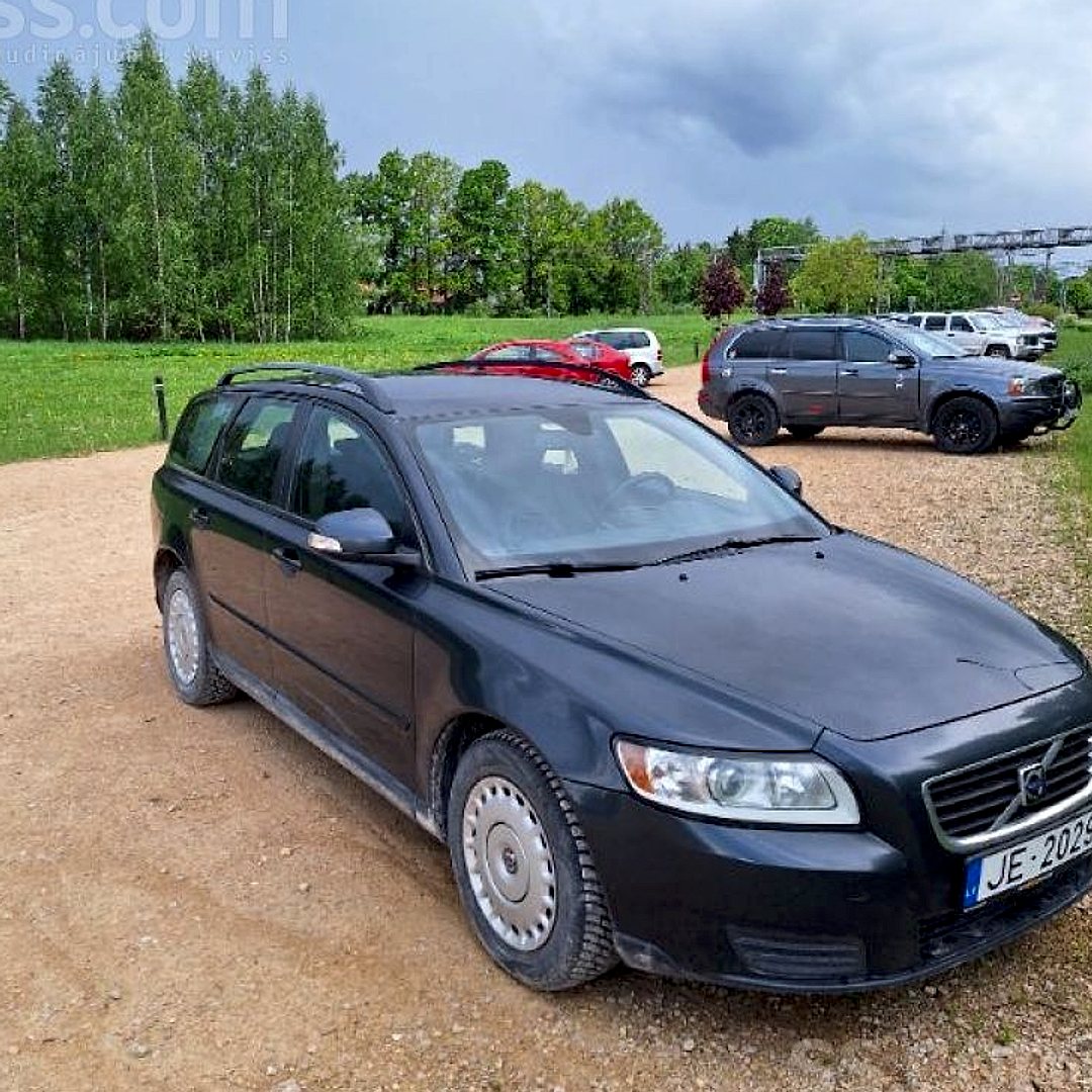Volvo V50, 2009. gads