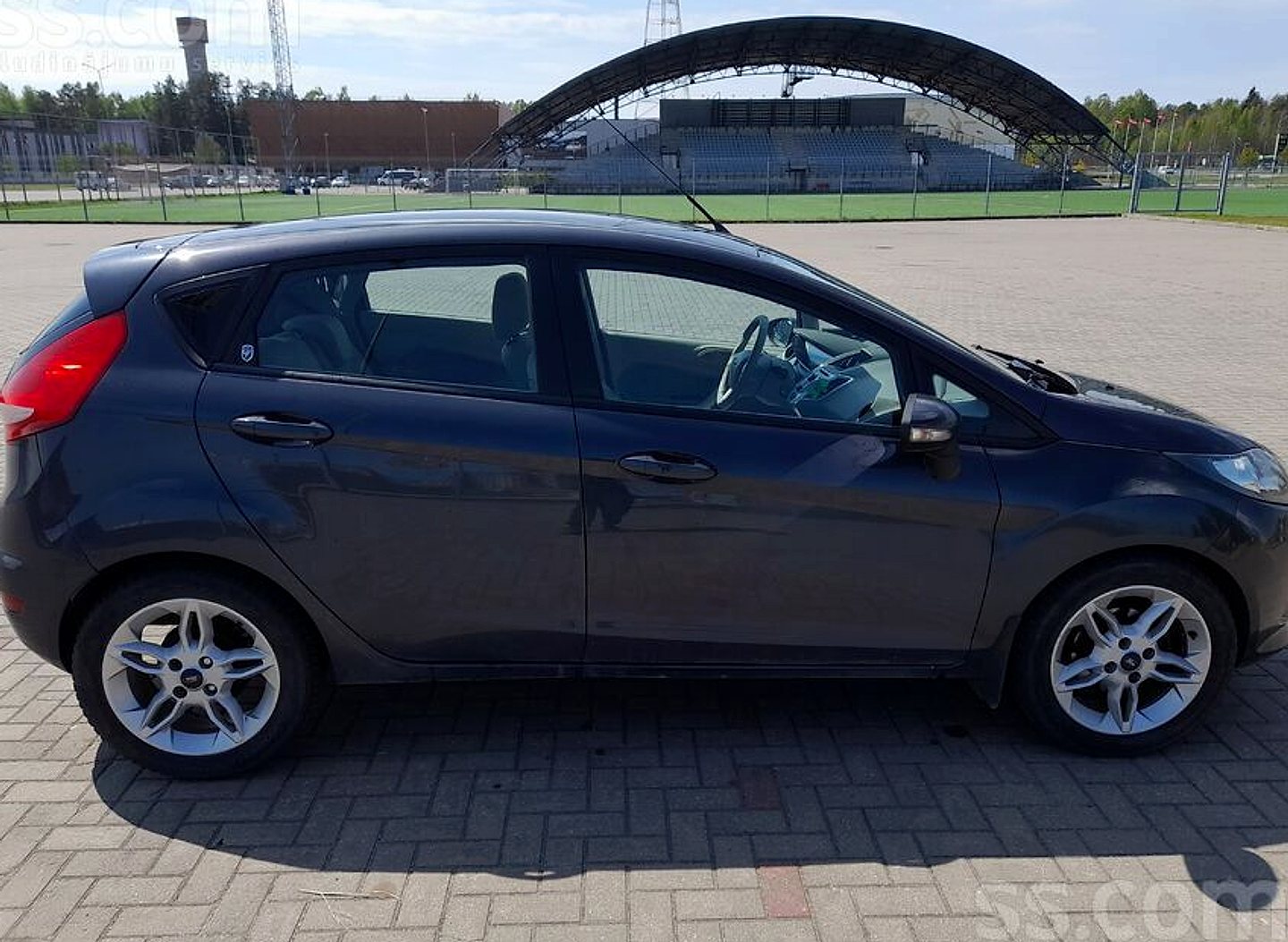 Ford Fiesta — foto 6