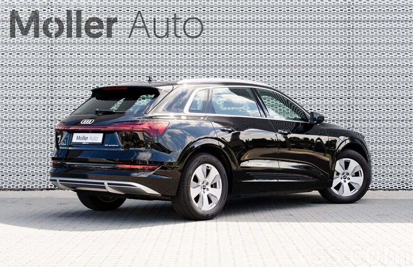 Audi E-tron — foto 4